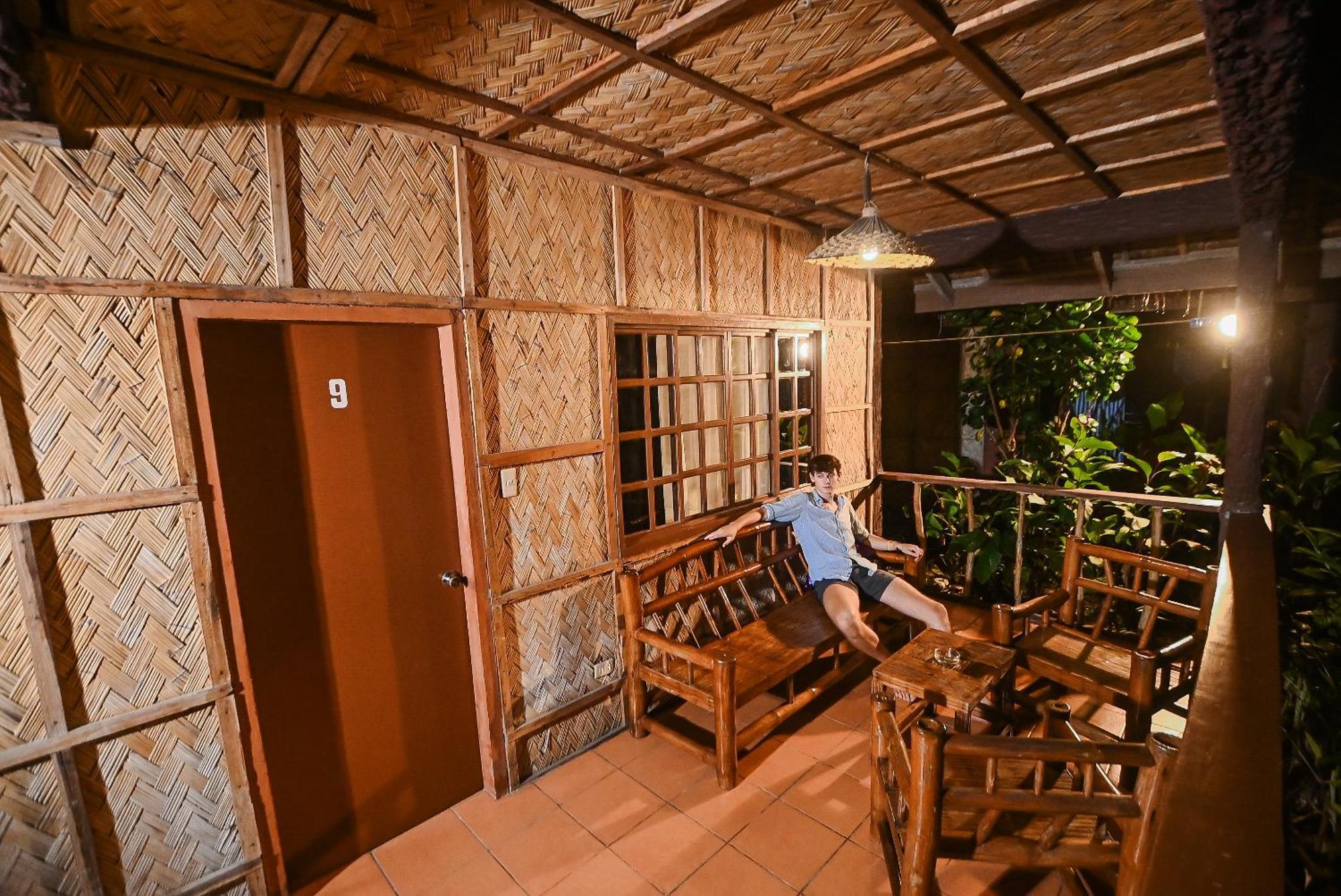 Garden Of Eden Dive Resort Puerto Galera Exterior foto